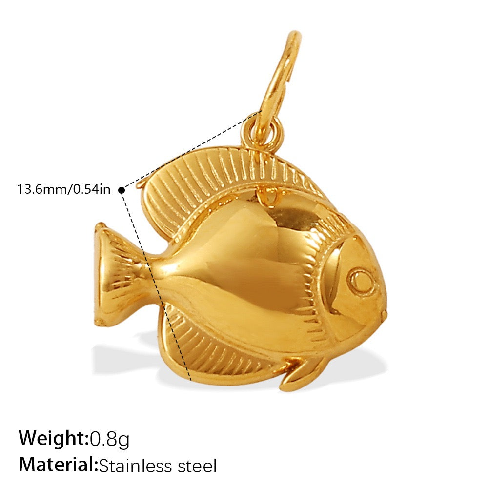 Lu’s Ocean Shell 18K Gold Stainless Steel Charm Pendant