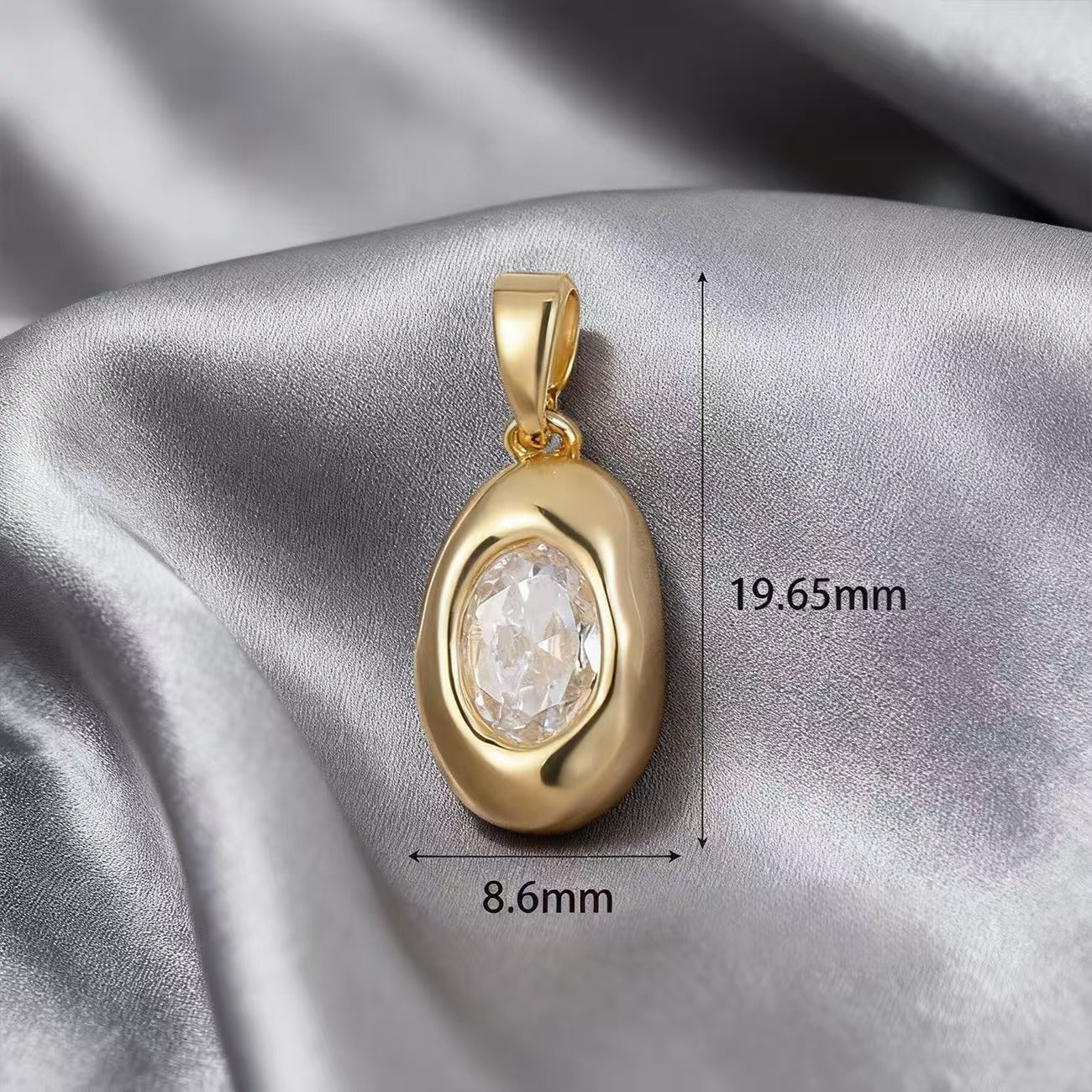 Lu's White Mother-of-Pearl Rhinestone Multi-Style Pendants