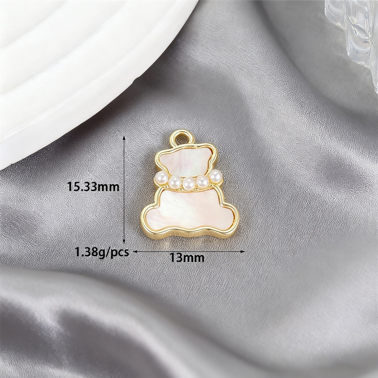 Lu's White Mother-of-Pearl Rhinestone Multi-Style Pendants