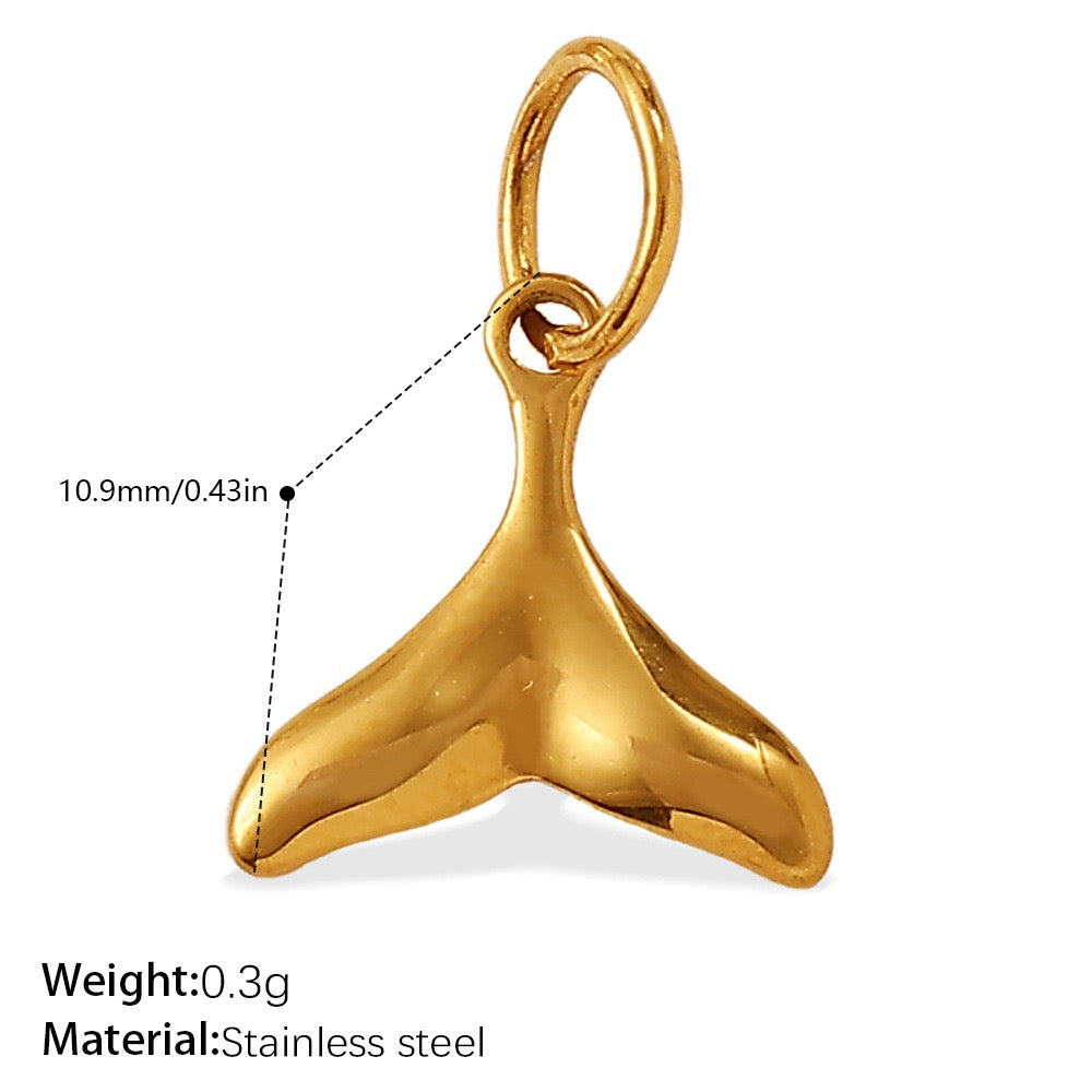 Lu’s Ocean Shell 18K Gold Stainless Steel Charm Pendant