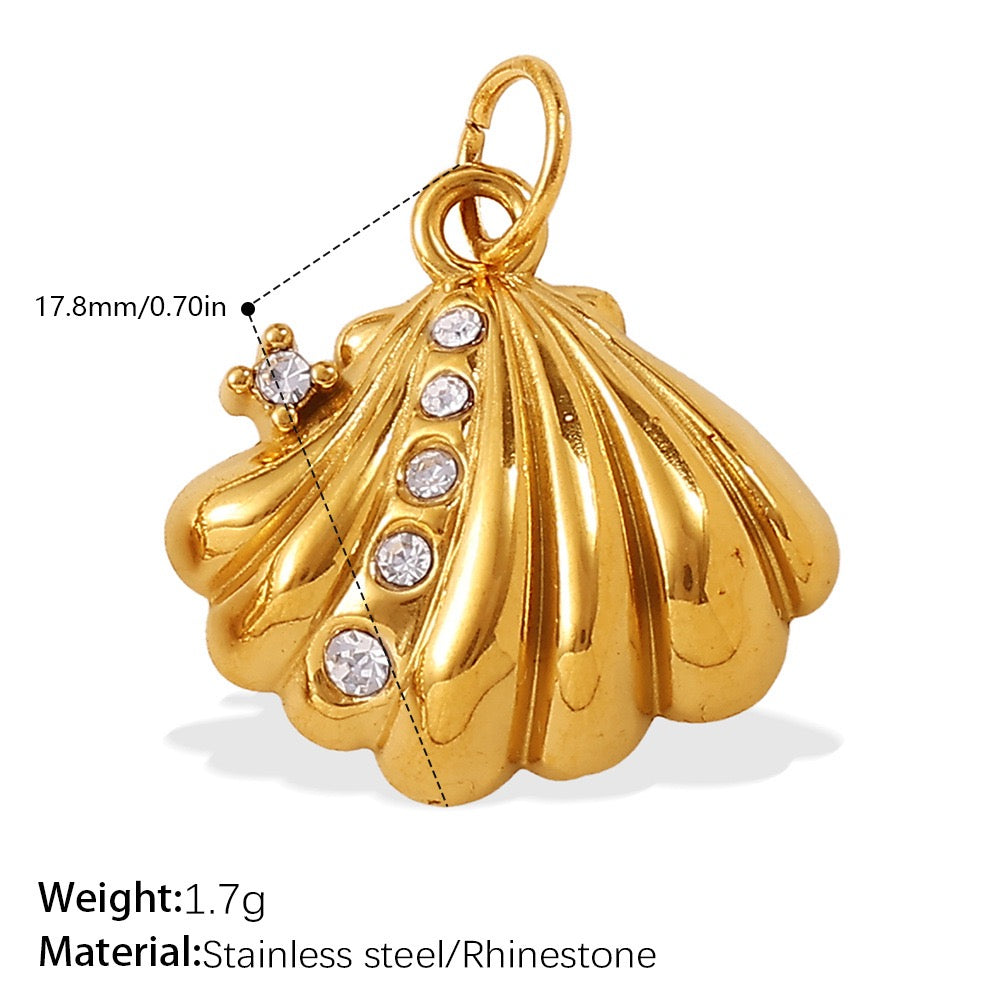 Lu’s Ocean Shell 18K Gold Stainless Steel Charm Pendant